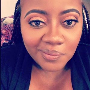 Meet your Posher, Raynetta